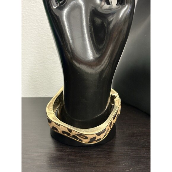 Vintage Square Leopard Print Bangle Bracelet Gold Tone Hinge - Picture 3 of 8